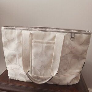 Coach Kyra White Silver Gray Trim Daisy Signature Tote F19712